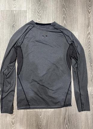 Лонгслів under armour , у сірому кольорі , в розмірі м