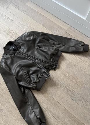 Куртка кожаная zara xs, кожанка, ветровка