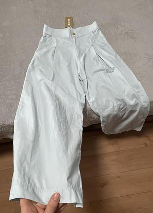 Брюки wide leg з натуральної тканини швейцарського бренду