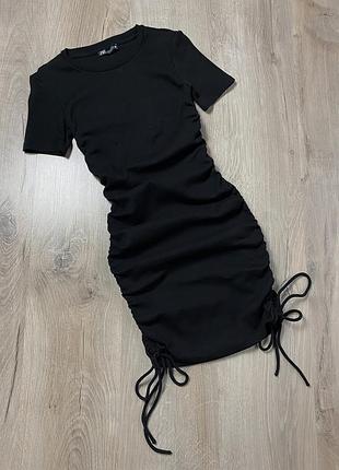 Міні сукня в рубчик zara