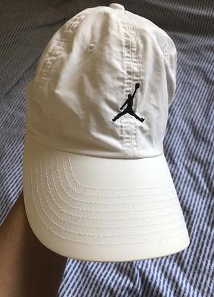 Блайзер nike jordan білий