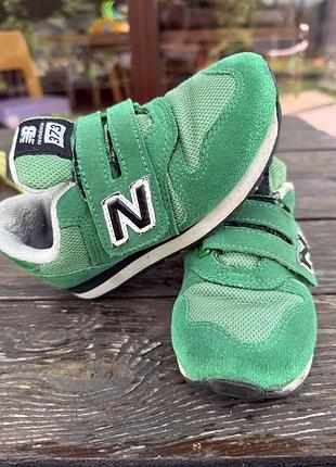 Кросівки new balance на хлопчика 29 р