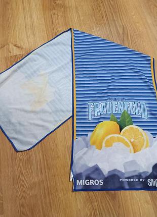 Спортивний синій рушник migros