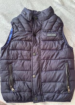 Жилетка zara 120р