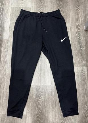 Штани nike , у чорному кольорі , в розмірі l