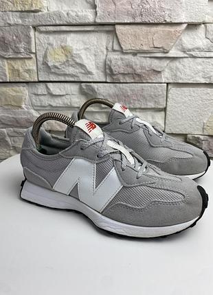 Оригінальні кросівки  new balance 327