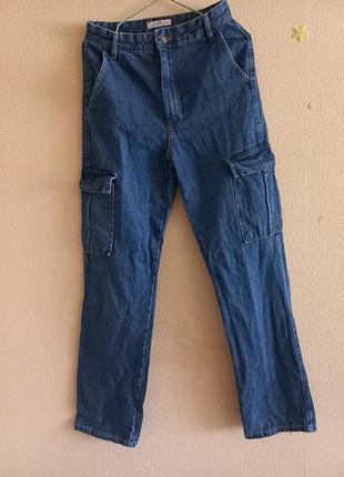 Трендовые джинсы-карго stradivarius str с накладными карманами (eur 36 / s / высокий рост)