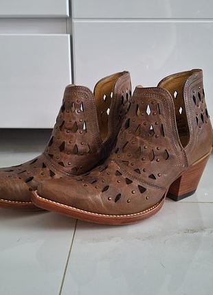 Продаю оригинальные ковбойки ariat новые ручной работы