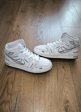 Кроссовки nike air jordan