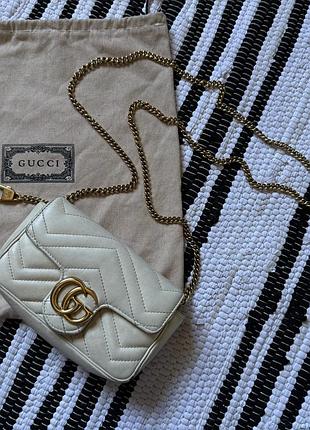 Оригінальна сумка gucci оригінал gg marmont leather mini bag шкіряна молочна біла крос боді  476433 оригінал 100%