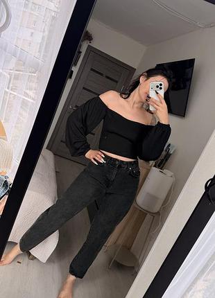 Джинсові штани фірми pull&bear,в чорному кольорі