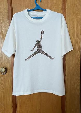 Чоловіча оригінальна  футболка nike jordan brooklyn realtree