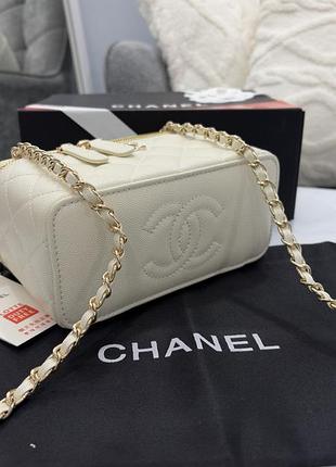 Chanel premium 4