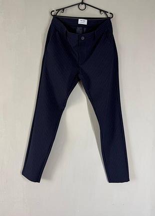 Темно-сині чоловічі брюки в смужку only & sons onsmark slim fit w32 l32 / завужені чиноси
