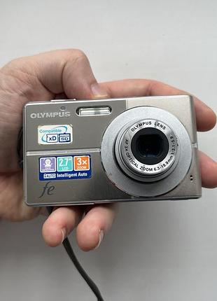 Вінтажний фотоаппарат камера 2000х olympus fe-3010 срібний