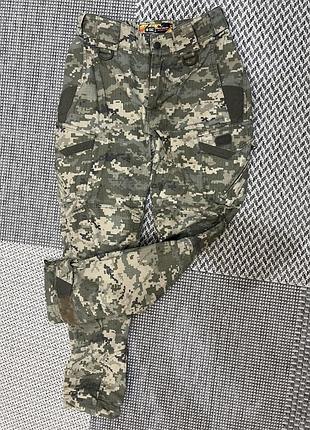 Військові жіночі штани m-tac, майже нові