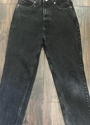 Чорні жіночі джинси zara р.36, стан нових