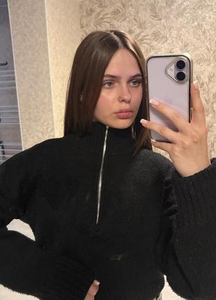 Світер під шию з сердечком, з застібкою cher 17