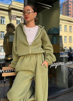 Стильний костюм