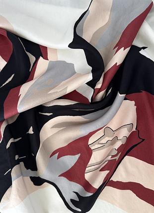 Хустинка шовкова hobbs 100 % silk в абстрактний принт