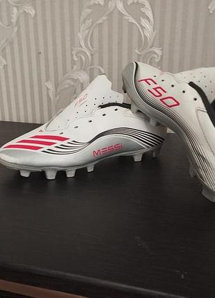 Футбольні бутси adidas messi