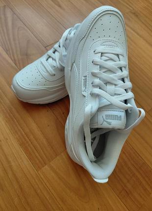 Кросівки puma нові, білі, 37,5р