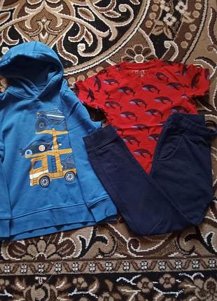 Спортивный костюм 130/140  дл брюк 78см