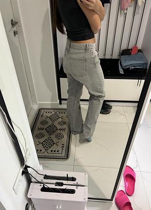 Джинси сірі bershka
