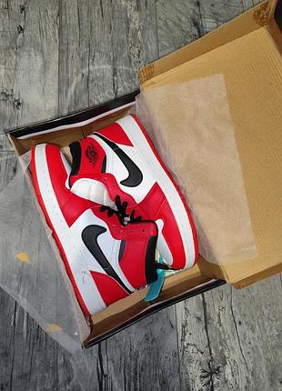 Кросівки унісекс jordan air jordan 1 retro червоно-білі