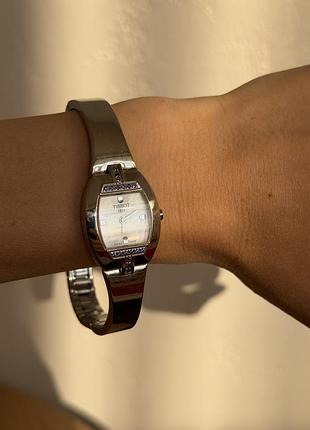 Оригінальний жіночий годинник tissot 1853 swiss made