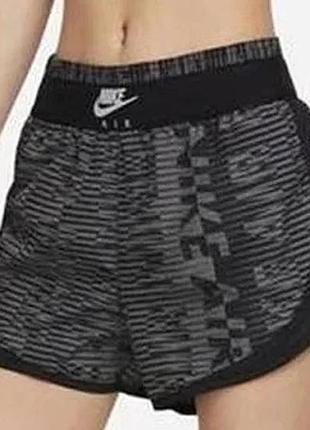 Шорти спортивні жіночі nike