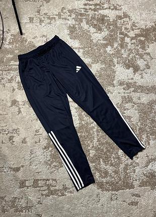 Оригинальные спортивные штаны adidas