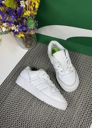 Оригинальные кроссовки adidas