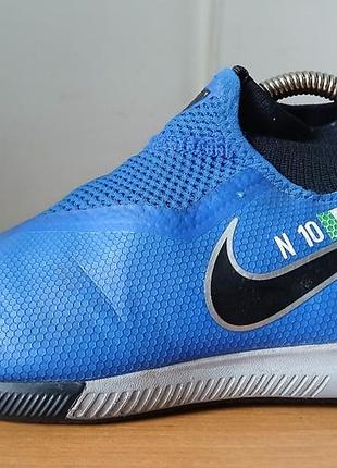 Кроссовки футзалки фирми nike орининал
