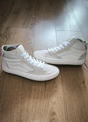 Високі кеди vans