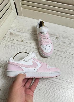 Кросівки nike court