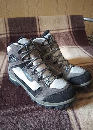 Трекінгові черевики quechua forclaz 500, р40-41, 26см, оригінал
