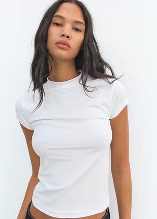 Білий топ bershka в стилі skims