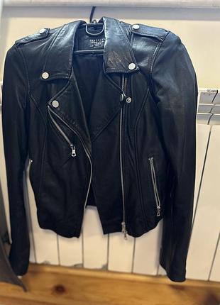 Шкіряна куртка zara s 26