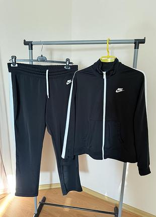 Спортивний костюм nike