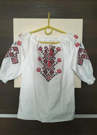 Вишиванка на дівчинку
