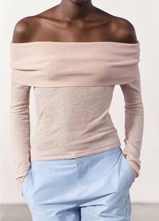 Тонкий светр з відкритими плечима zara