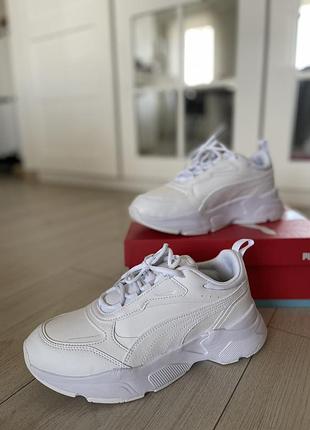 Кросівки нові жіночі puma білі, розмір 40
