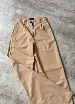 Брюки bershka бежеві