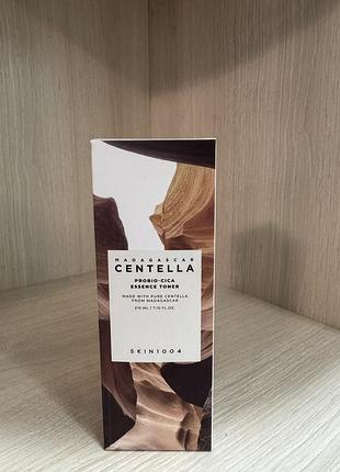 Тонер-есенція з пробіотиками
skin1004 madagascar centella probio-cica essence toner 210ml
