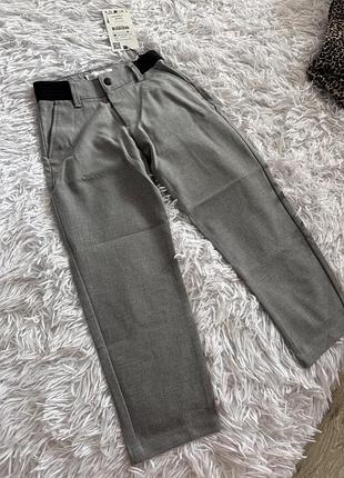 Нові сірі брюки чіноси zara kids, розмір 7 / 122 см. класичні штани для школи чи свята, оригінал з бірками.