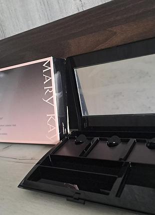 Палетка,футляр, органайзер для косметики mary kay