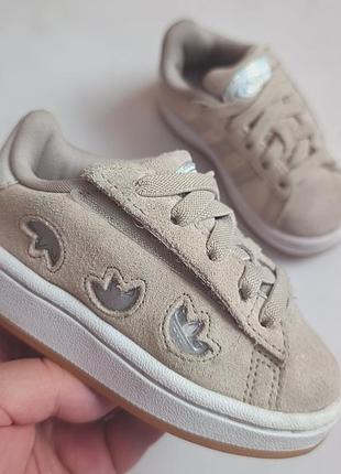 Оригинальные кожаные adidas campus р24 длина стельки по факту 15см при ходьбе святся