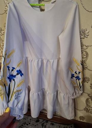 Плаття вишивка для дівчинки