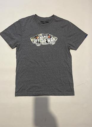 Футболка vans